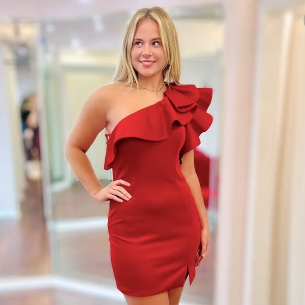 Homrain Red Ruffle flirty body con dress✨